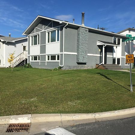 Bed and Breakfast Polar Nights Yellowknife Exterior foto