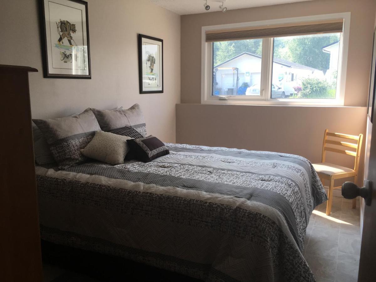 Bed and Breakfast Polar Nights Yellowknife Exterior foto