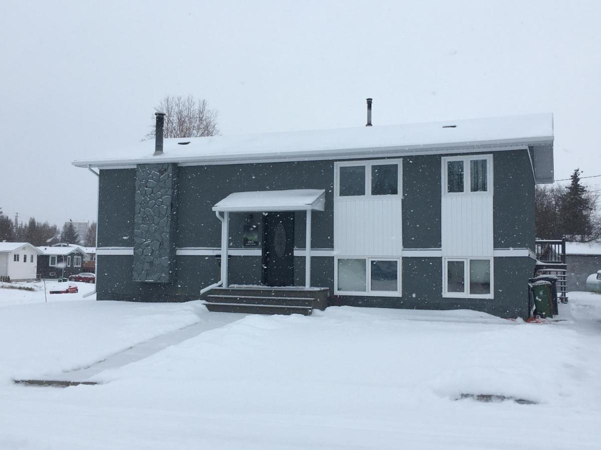 Bed and Breakfast Polar Nights Yellowknife Exterior foto
